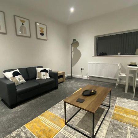 1 Bedroom Apartments In Bolton Town Centre Екстериор снимка