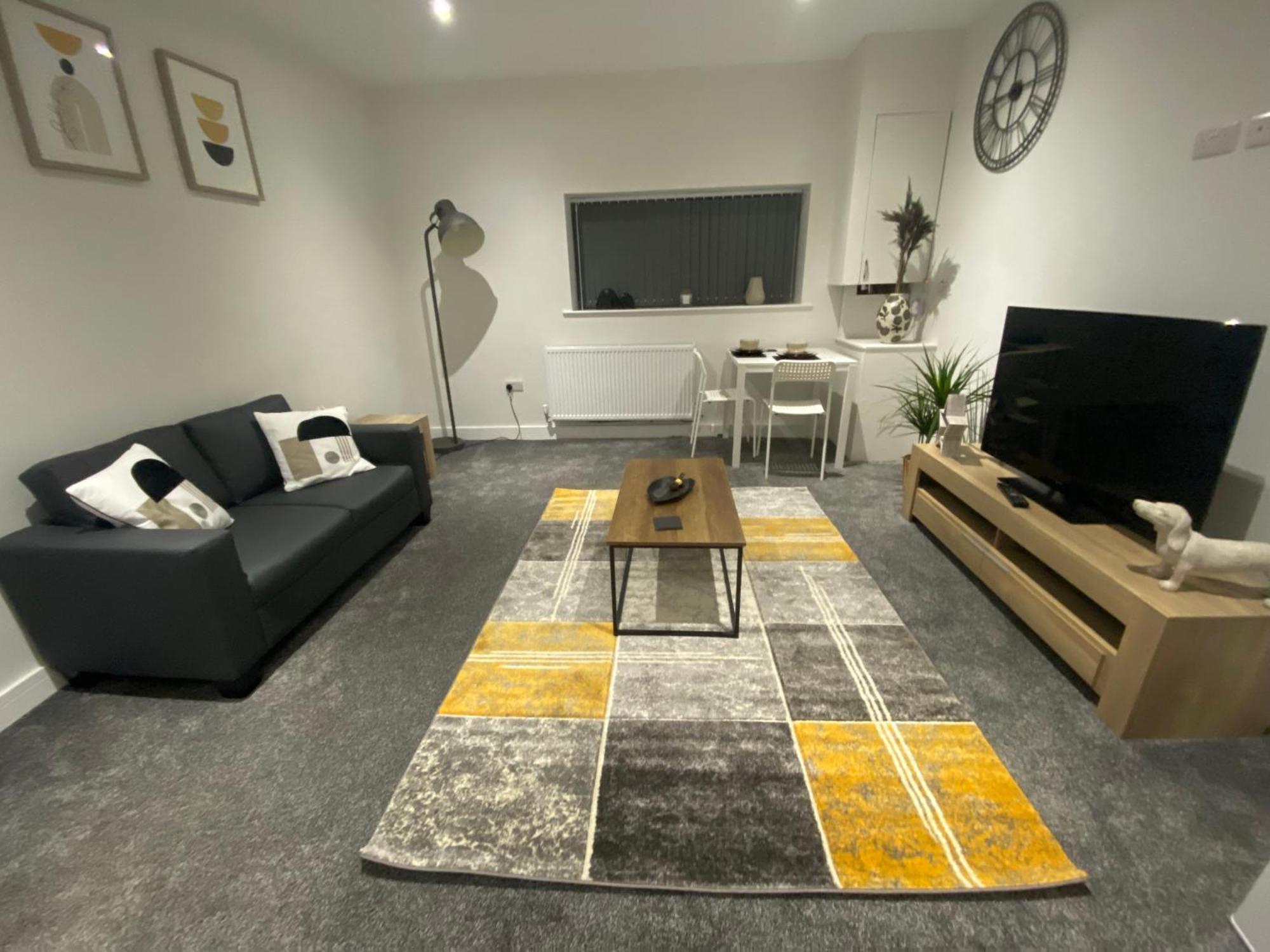 1 Bedroom Apartments In Bolton Town Centre Екстериор снимка